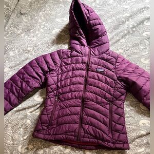 Women’s Patagonia XS down jacket